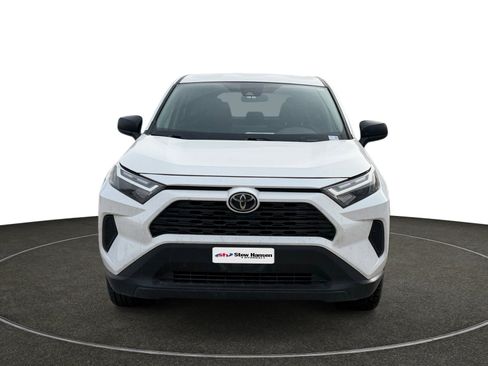 Used 2023 Toyota RAV4 LE image 9