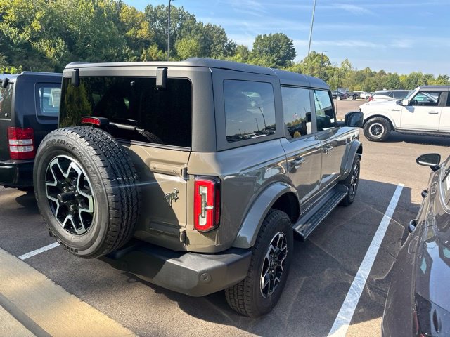 Used 2025 Ford Bronco Outer Banks AWD/4WD image 11