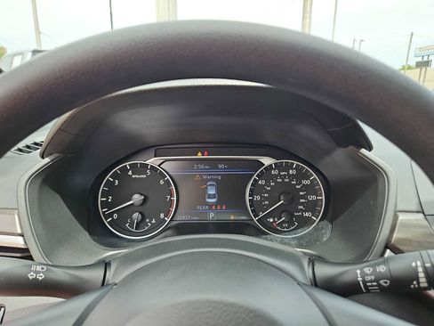 Used 2025 Nissan Altima 2.5 SV FWD image 22