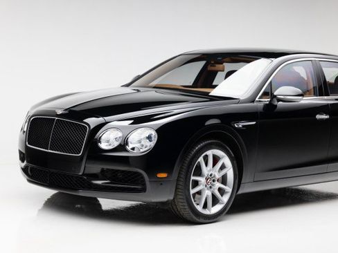 Used 2017 Bentley Flying Spur S V8 image 33