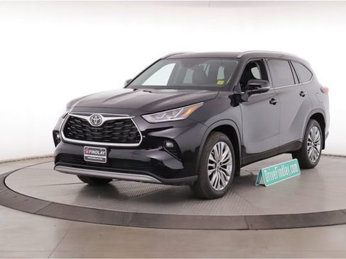 Used 2026 Toyota Highlander Platinum AWD/4WD image 10