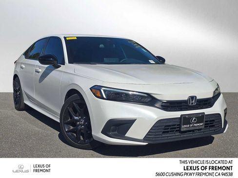 Used 2023 Honda Civic Sport image 1