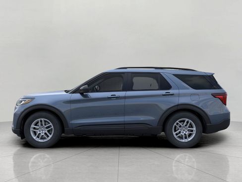 New 2026 Ford Explorer Active image 3