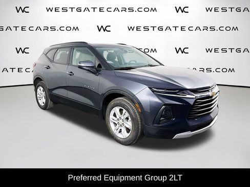 Used 2022 Chevrolet Blazer LT image 2