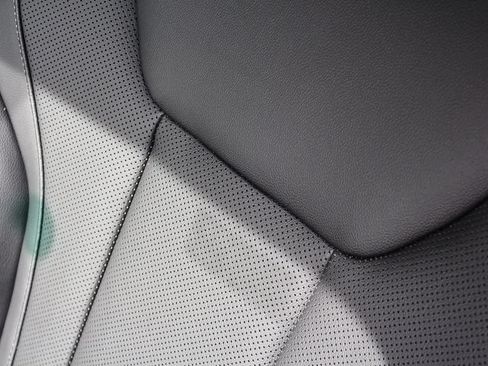 New 2026 BMW 330i Sedan w/ Convenience Package image 24