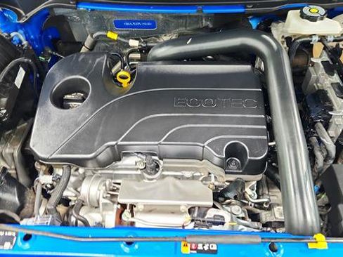 Used 2024 GMC Terrain SLT image 31