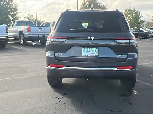 New 2025 Jeep Grand Cherokee Limited w/ Trailer Tow Package image 4
