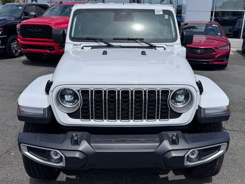 Certified 2025 Jeep Wrangler Unlimited Sahara AWD/4WD image 2