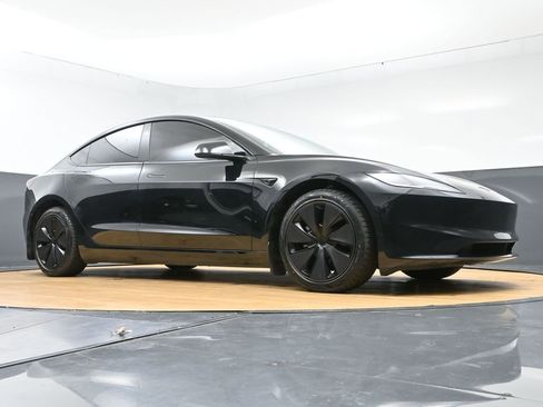 Used 2024 Tesla Model 3 Standard Range image 53