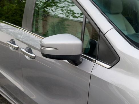 Used 2023 Honda Odyssey Touring image 10