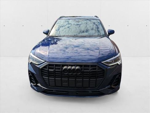 New 2025 Audi Q3 2.0T Premium image 2