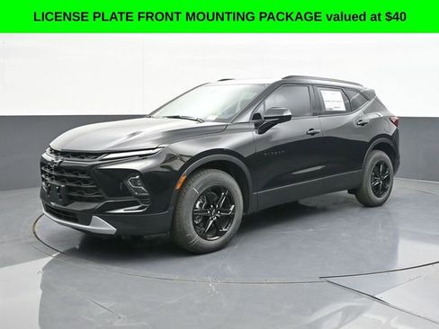 New 2025 Chevrolet Blazer LT w/ Midnight/Sport Edition FWD image 4