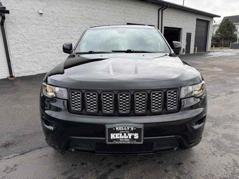 Used 2018 Jeep Grand Cherokee Altitude image 7