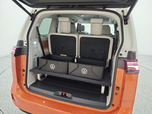 Used 2025 Volkswagen ID. Buzz 1st Edition AWD/4WD image 21