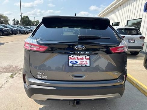 Certified 2024 Ford Edge SEL w/ Convenience Package AWD/4WD image 8