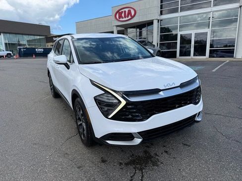Certified 2024 Kia Sportage EX FWD image 4