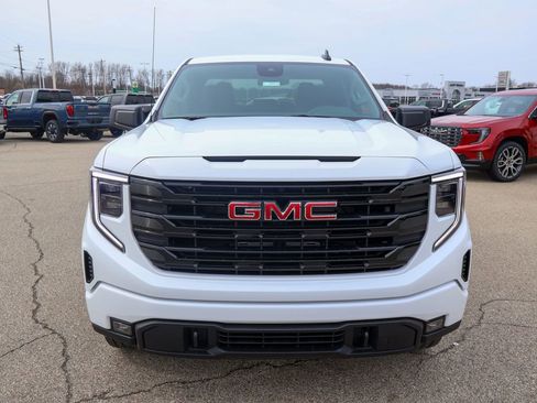 New 2026 GMC Sierra 1500 Elevation image 25