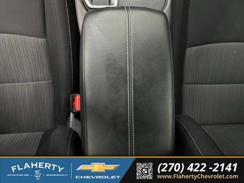 Used 2022 Nissan Sentra SV FWD image 33