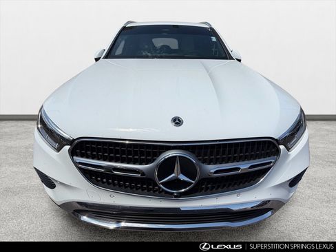Used 2025 Mercedes-Benz GLC 300 image 5