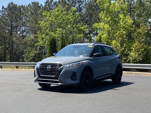 Used 2022 Nissan Kicks SR w/ Interior Electronics Package image 10