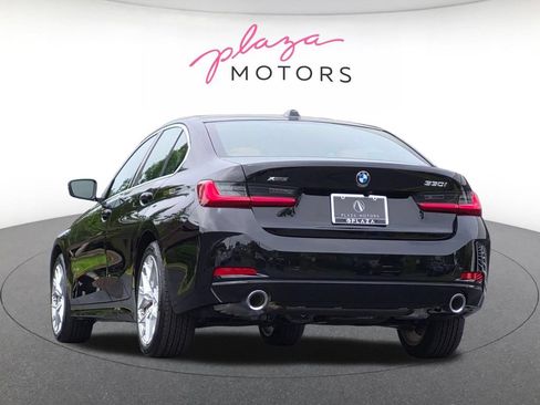 Certified 2025 BMW 330i xDrive Sedan w/ Premium Package AWD/4WD image 7