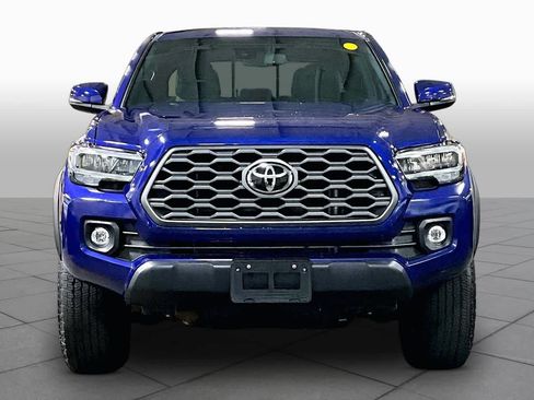 Used 2023 Toyota Tacoma TRD Off-Road AWD/4WD image 4