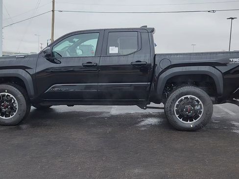 New 2025 Toyota Tacoma TRD Off-Road image 2