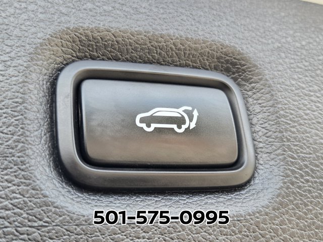 Used 2023 Hyundai Santa Fe Limited w/ Cargo Package AWD/4WD image 17