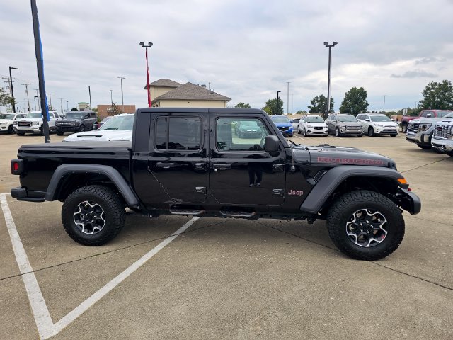 Used 2023 Jeep Gladiator Rubicon w/ Cold Weather Group AWD/4WD image 3
