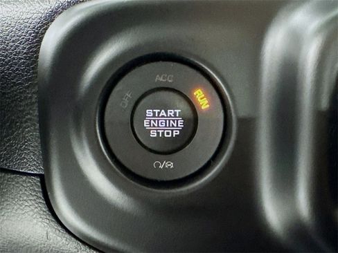 Used 2021 Jeep Gladiator Overland w/ Popular Equipment Package image 36