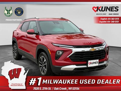 Used 2026 Chevrolet TrailBlazer LT w/ LT Cold Weather Package AWD/4WD image 1