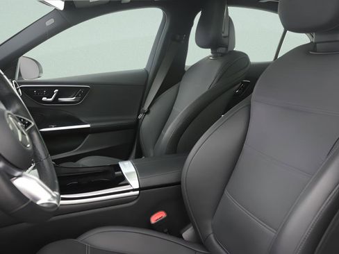 Used 2024 Mercedes-Benz C 300 Sedan image 29