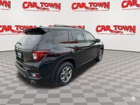 Used 2023 Honda Passport TrailSport image 24