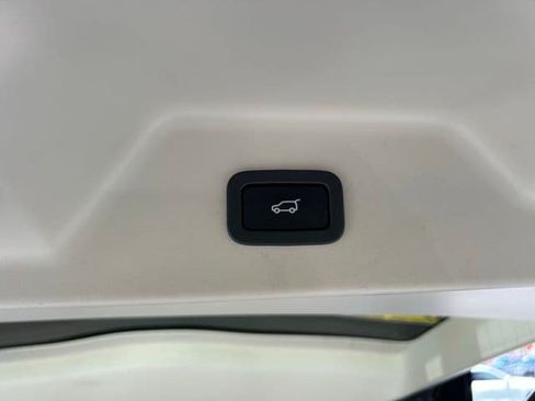 Used 2020 Land Rover Range Rover HSE AWD/4WD image 17