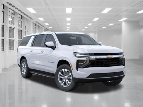 New 2026 Chevrolet Suburban LS image 2