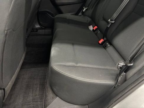 Used 2024 Nissan Rogue S FWD image 11