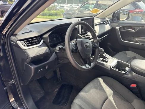 Used 2023 Toyota RAV4 XLE FWD image 14
