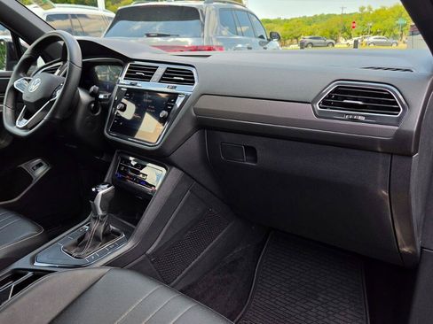 Certified 2024 Volkswagen Tiguan SE R-Line FWD image 52