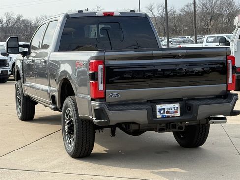 New 2026 Ford F350 Platinum w/ FX4 Off-Road Package image 27
