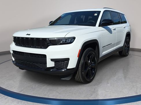 Certified 2023 Jeep Grand Cherokee L Laredo AWD/4WD image 1