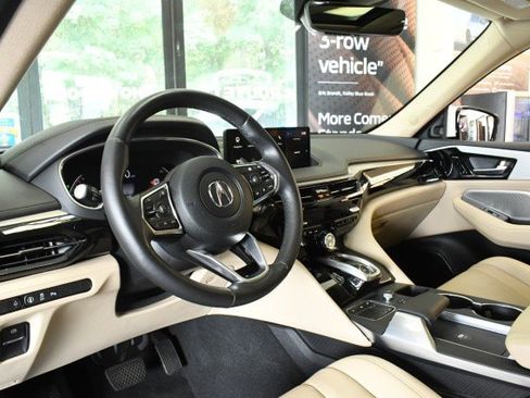 Used 2023 Acura MDX SH-AWD w/ Technology Package image 27