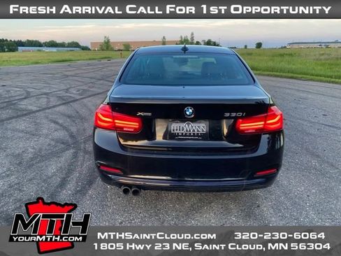 Used 2017 BMW 330i xDrive Sedan AWD/4WD image 7
