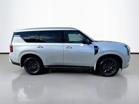 Used 2025 Nissan Armada SV image 8