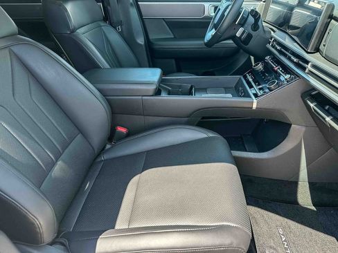 Used 2025 Hyundai Santa Fe SEL FWD image 22