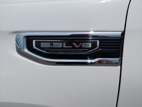 Used 2025 GMC Sierra 1500 SLT AWD/4WD image 15