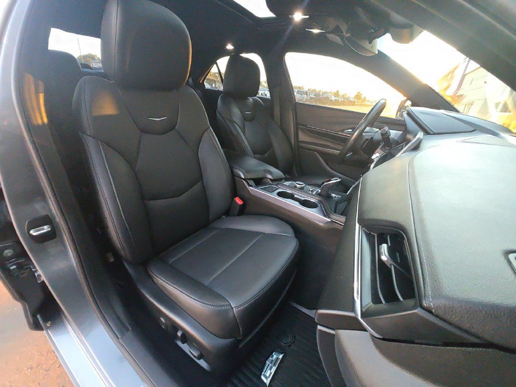 Used 2021 Cadillac CT4 Premium Luxury AWD/4WD image 36