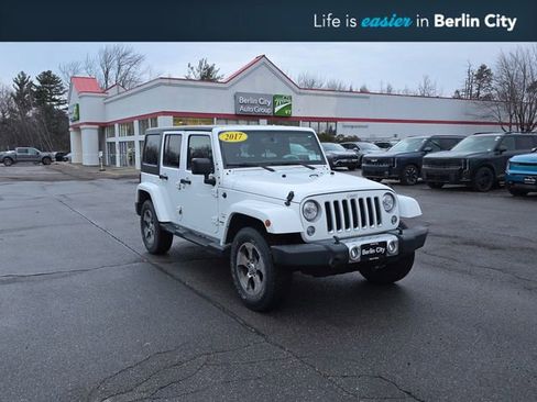Used 2017 Jeep Wrangler Unlimited Sahara w/ Connectivity Group image 1