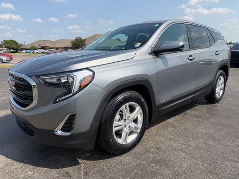 Used 2020 GMC Terrain SLE FWD image 10
