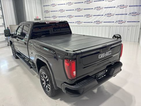 Used 2022 GMC Sierra 2500 AT4 w/ Snow Plow Prep/Camper Package AWD/4WD image 8