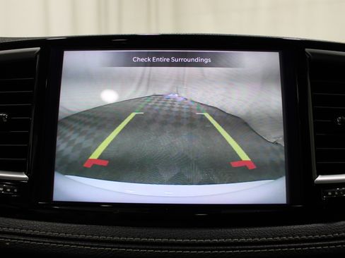 Used 2023 Chrysler Pacifica Limited FWD image 15